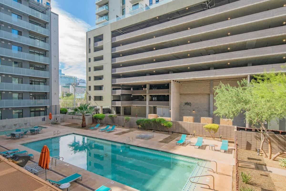Apartment Calm 2bd - Dt - Gym, Pool, Parking - Sleep 8