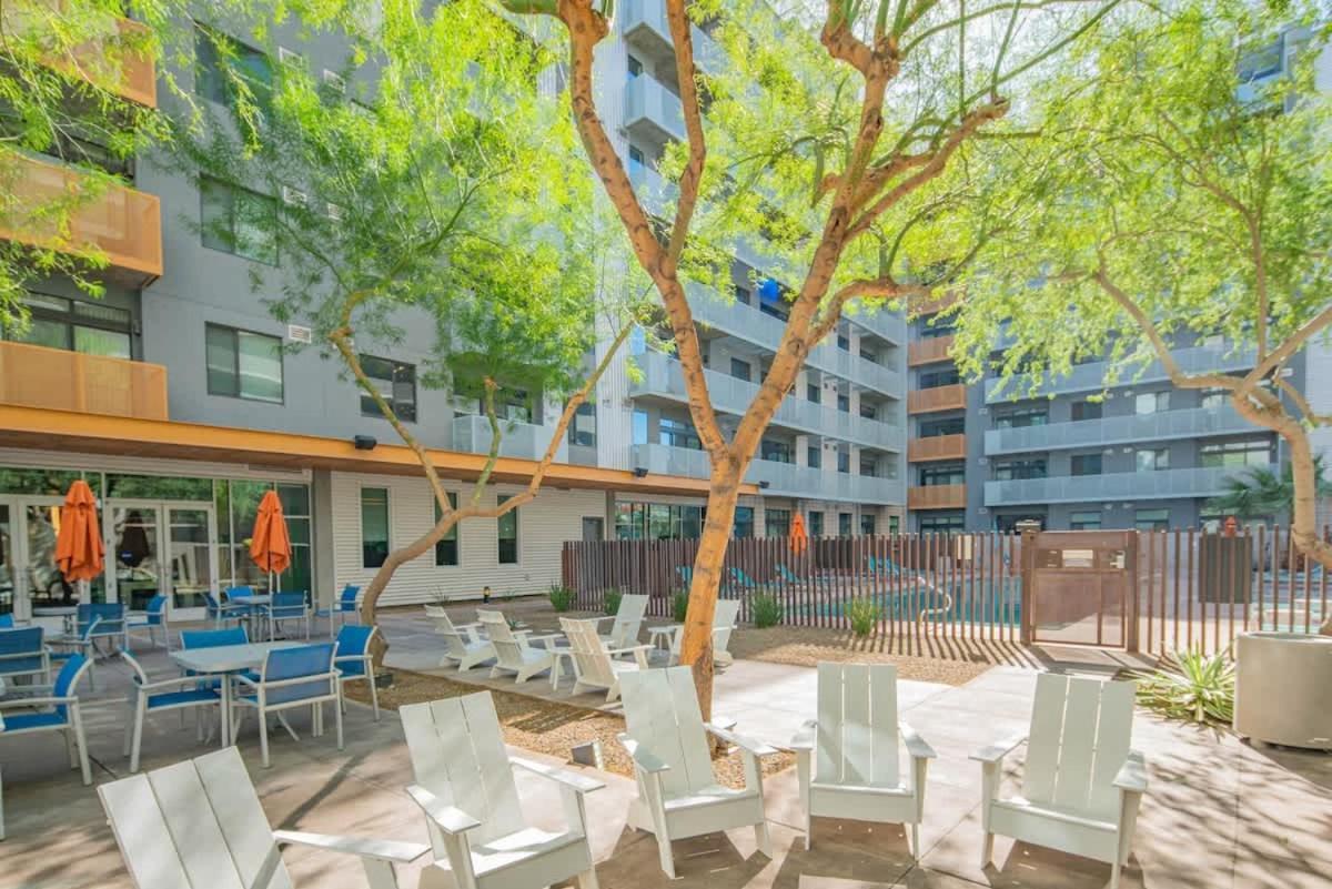 Calm 2bd - Dt - Gym, Pool, Parking - Sleep 8 * Phoenix